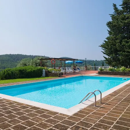 With Garden And Pool Apartment