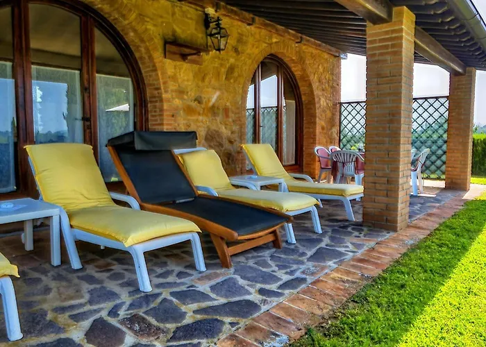 In Tuscany With Pool & Scenic Views *